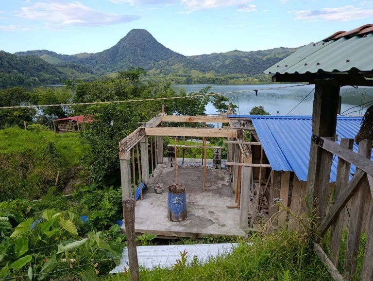 laguna samaná Caldas Adopteunárbol